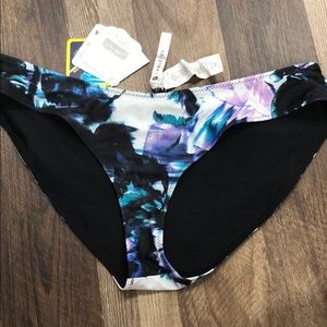 Fabletics bathing suit bottoms